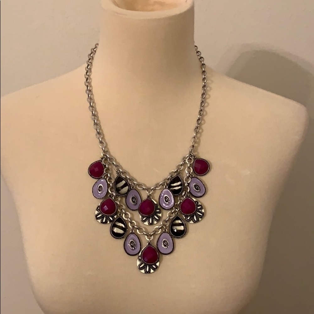 Premier Designs Violet reversible necklace